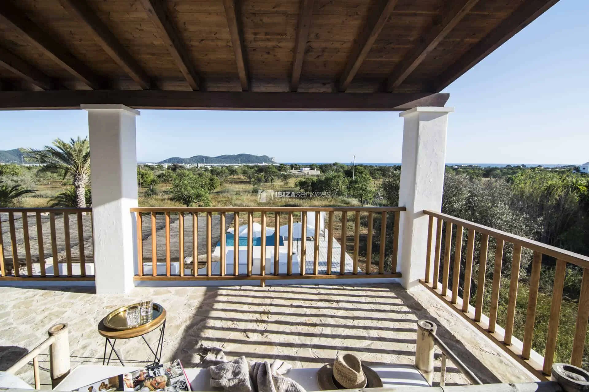 Authentique villa de style Ibiza KM5 pour groupes de 20 personnes