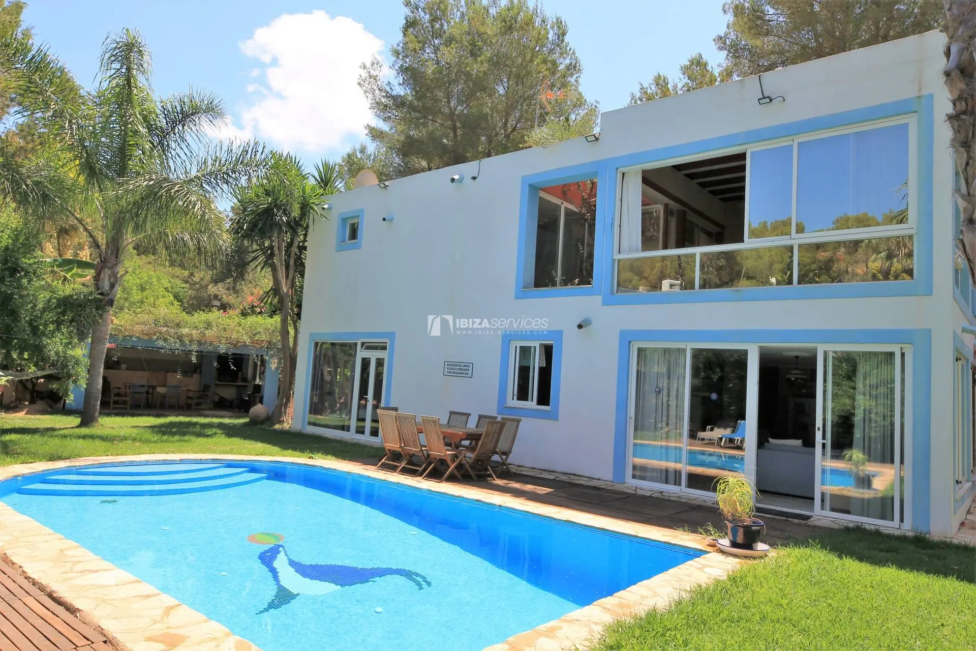Casa de 6 dormitorios en venta cerca de la ciudad de Ibiza