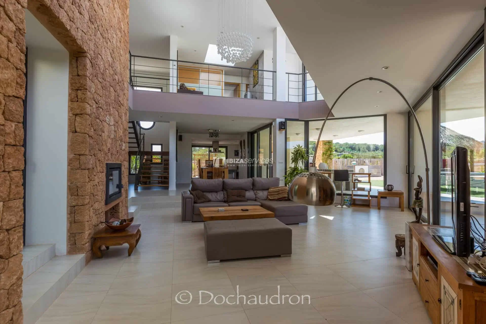 Alquiler de villa de 5 dormitorios en Sant Rafael con gran piscina