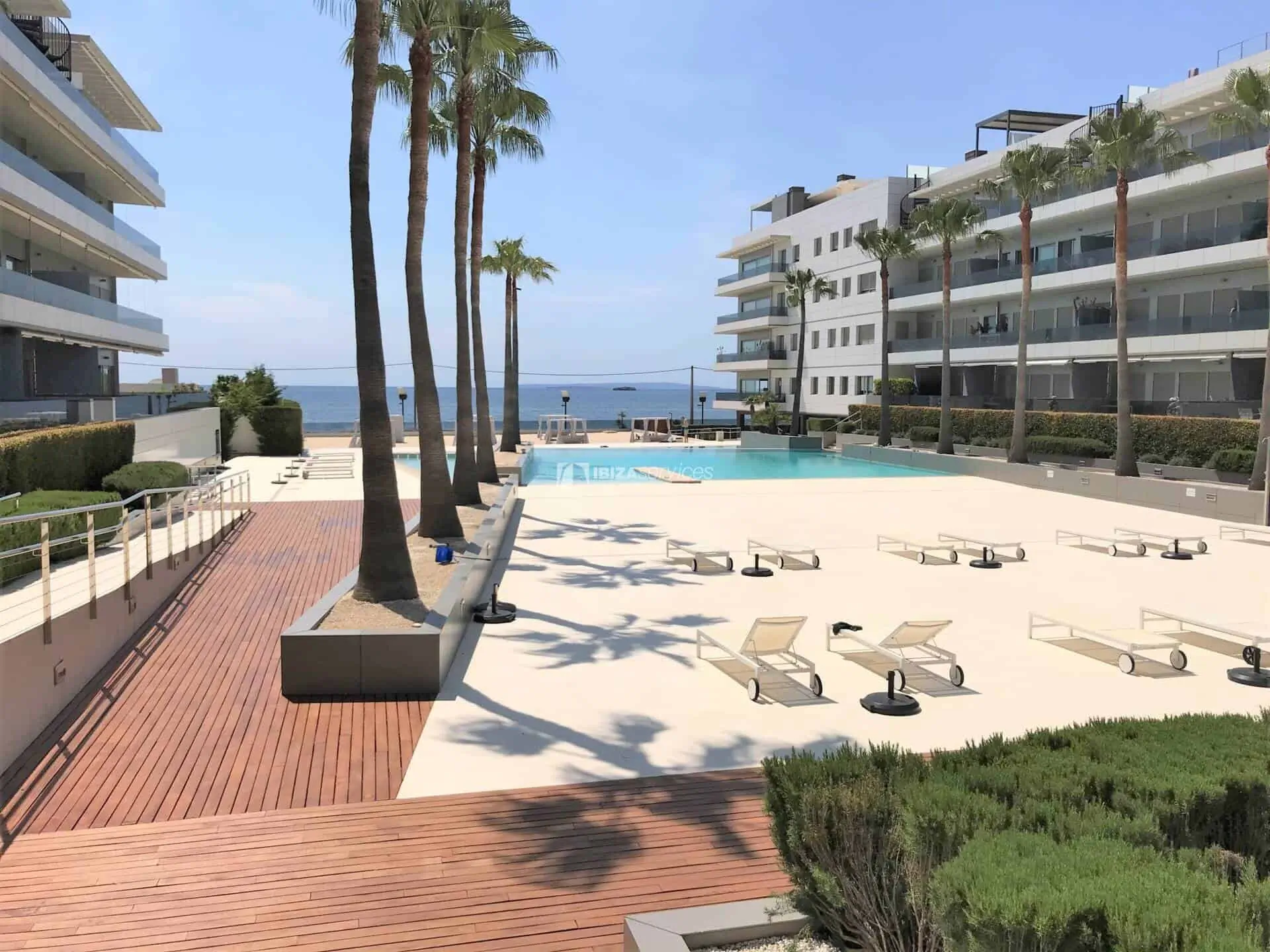 Royal Beach Ibiza – Appartement met 2 slaapkamers te huur
