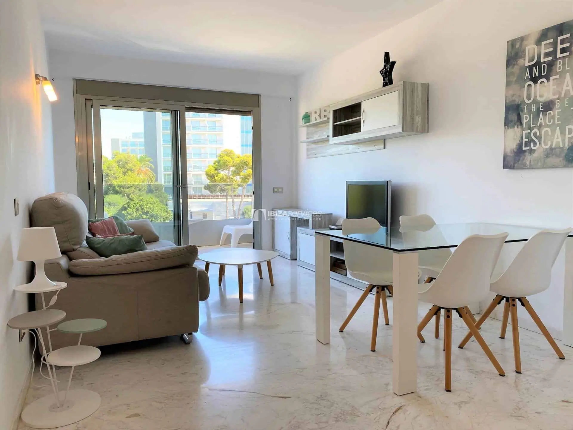 2-Zimmer-Wohnung in Royal Beach Ibiza zu vermieten