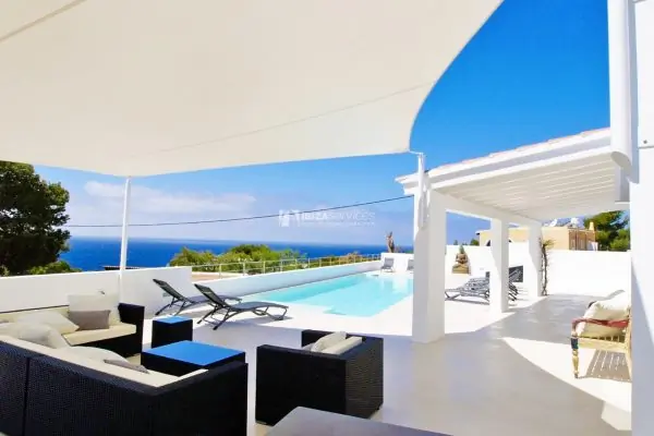 Confortable villa vistas al mar pocos pasos de la playa  alquiler anual zona Sant Josep