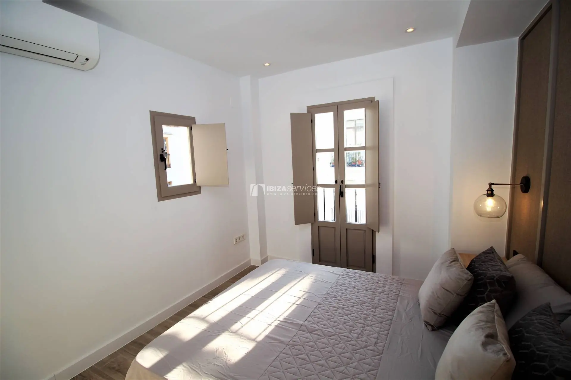 3.A  La marina beautifull 2 bedroom apartment for rent