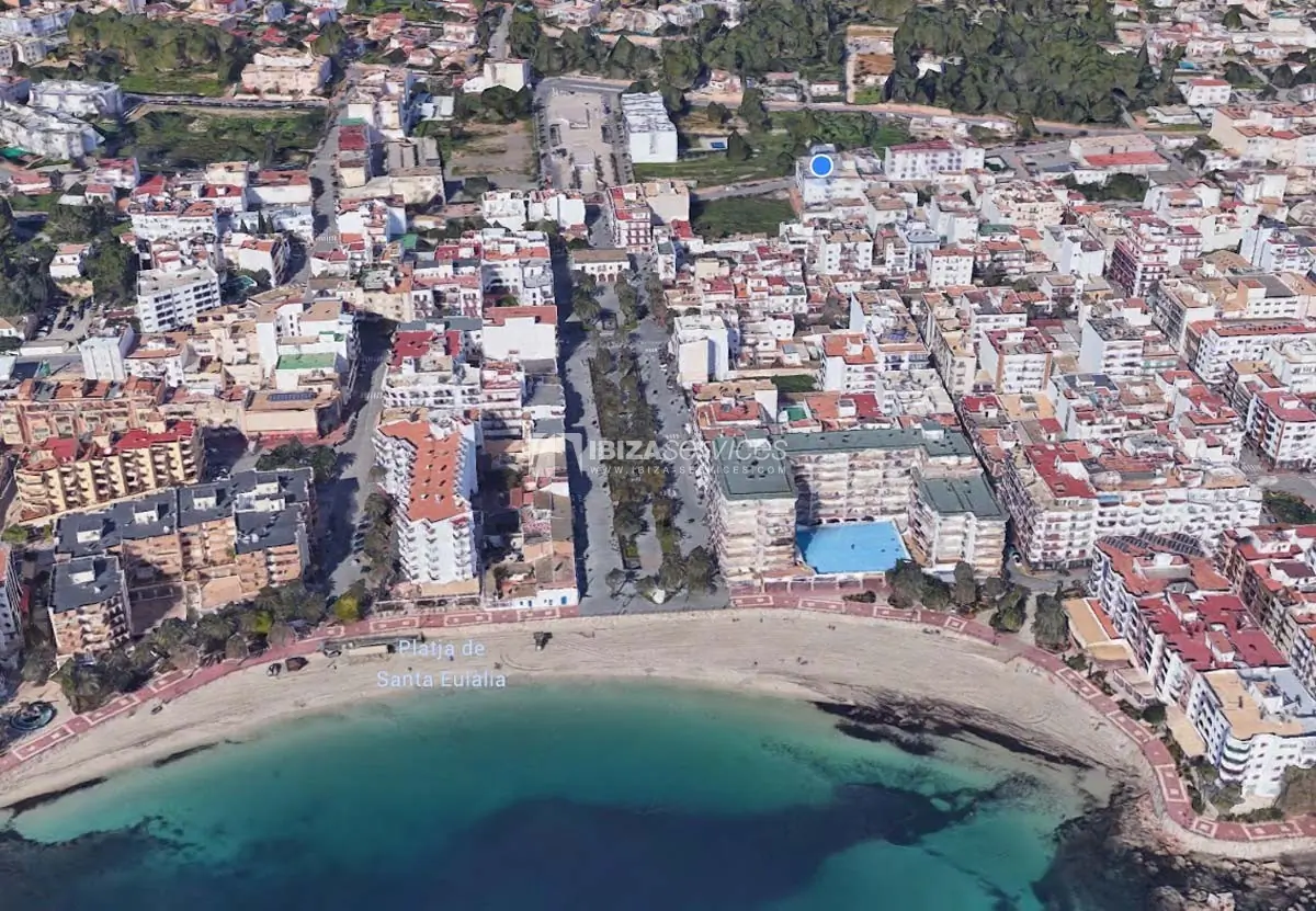 Neue Entwicklung im Zentrum von Santa Eulalia in Ibiza
