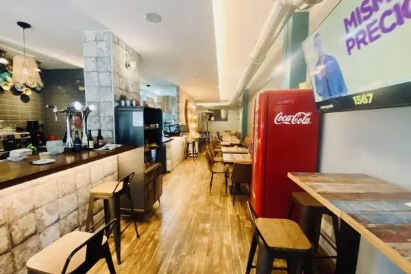 Bar-restaurant-catering te huur met overdracht in Figueretes, Ibiza