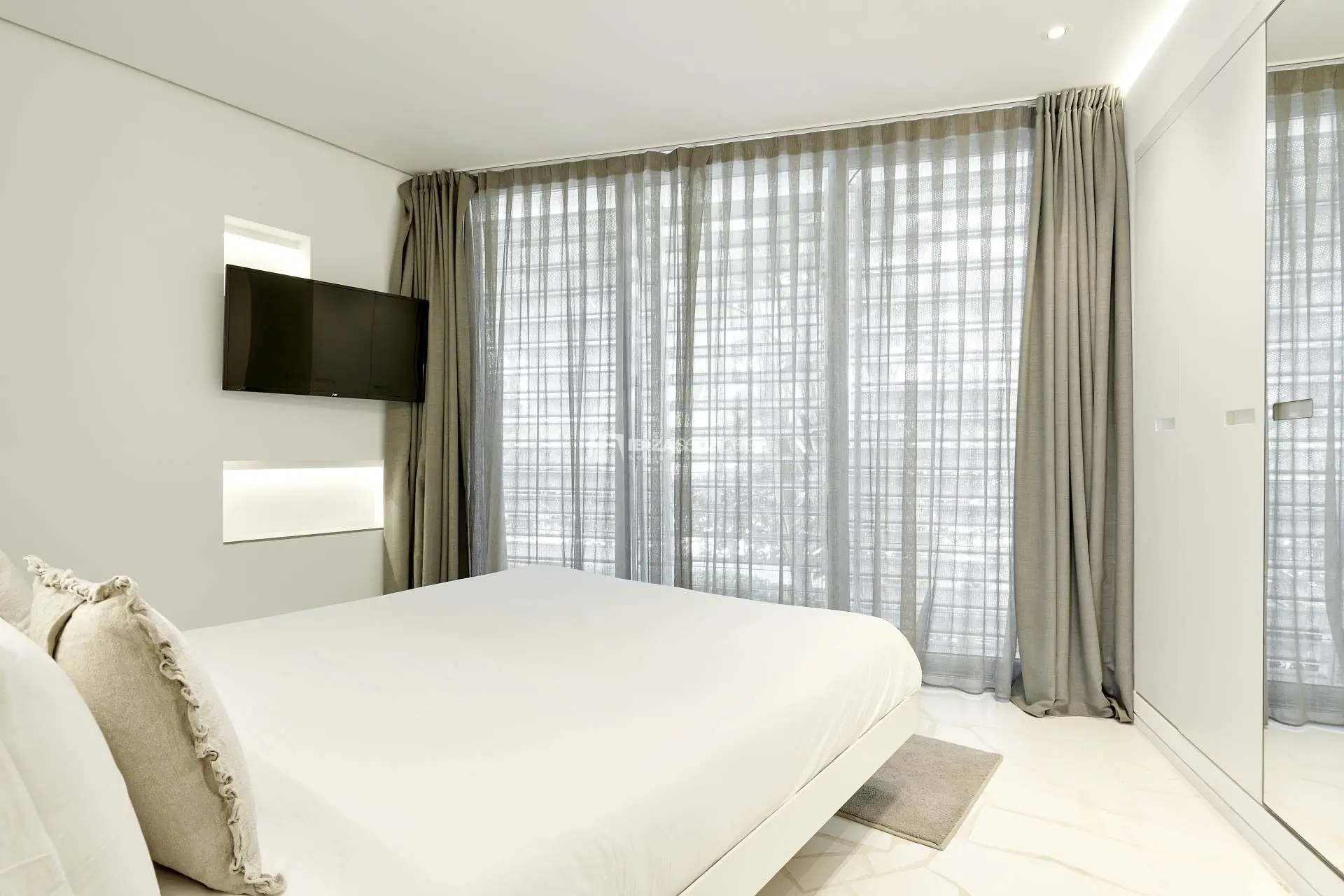 1051 Luxe appartement met 2 slaapkamers te huur Las Boas de Ibiza