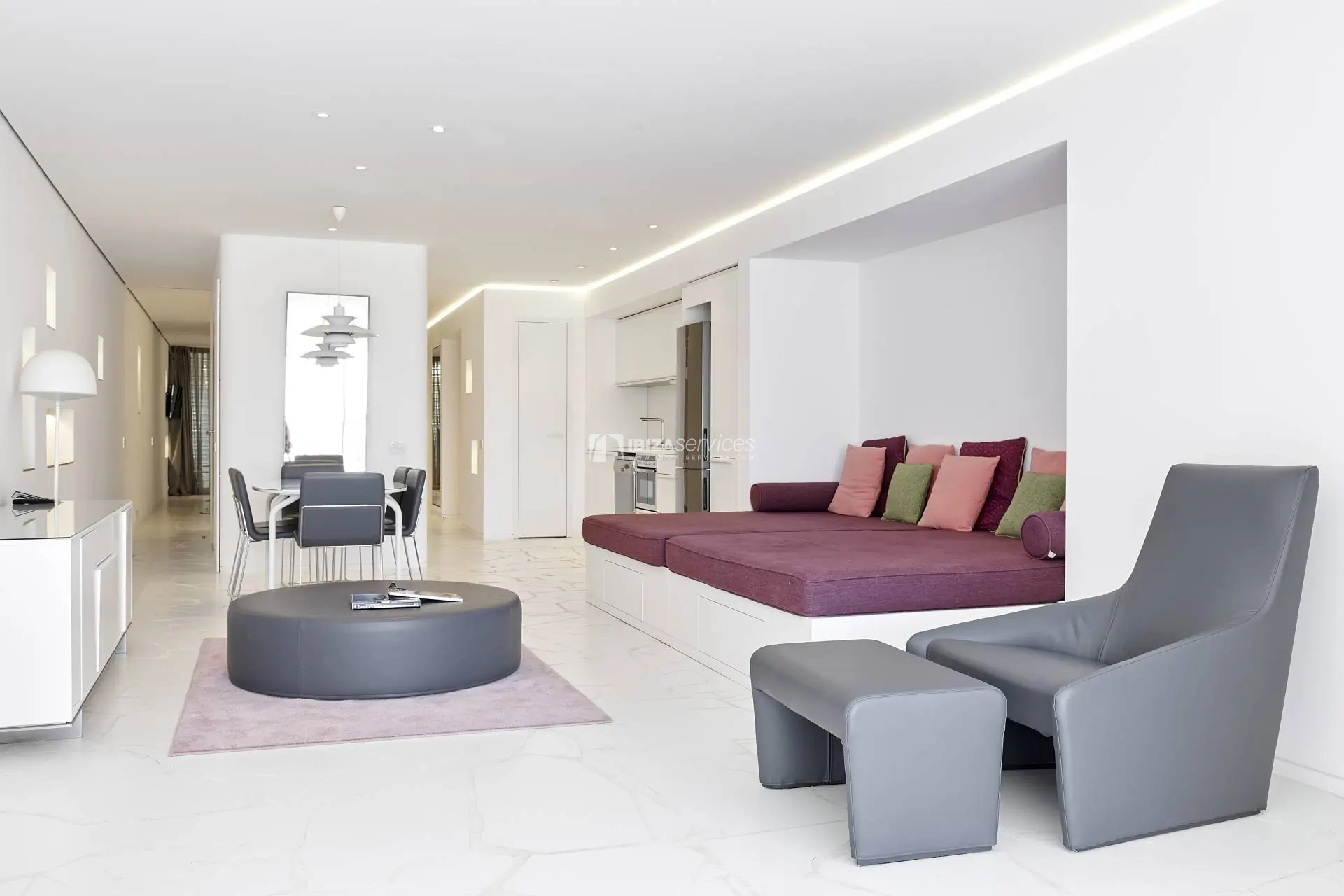 1051 Luxuriöse 2-Zimmer-Wohnung in Las Boas de Ibiza zu vermieten