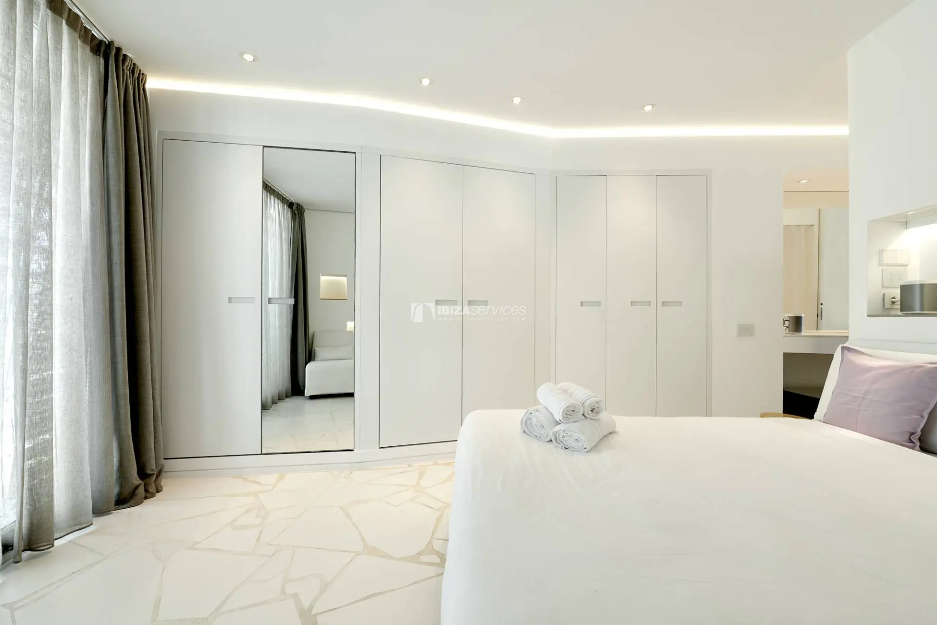4051 Location d’un appartement de luxe de 1 chambre Las Boas de Ibiza.