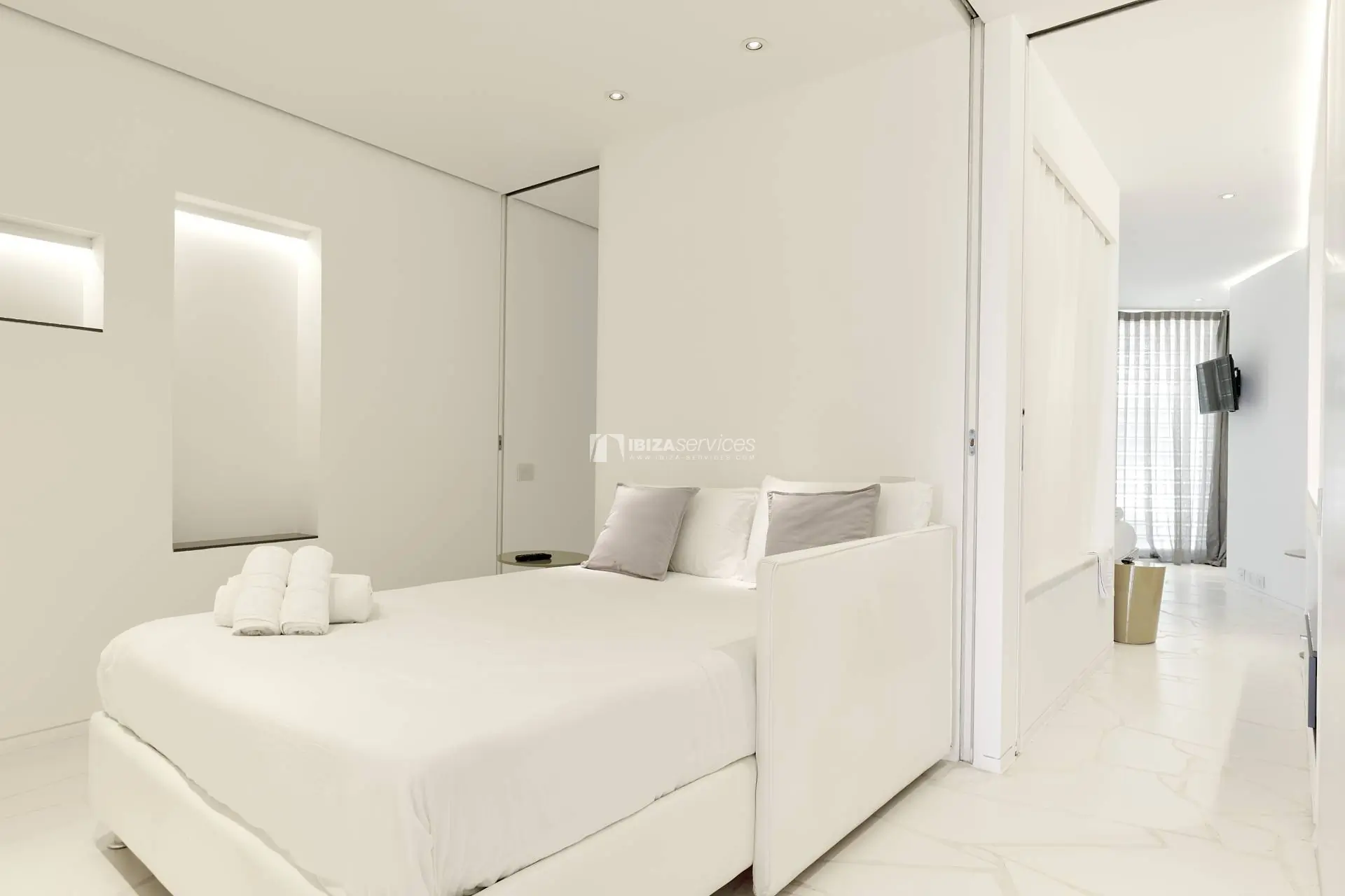 4071 Alquiler de apartamento de lujo de 2 dormitorios Las Boas de Ibiza