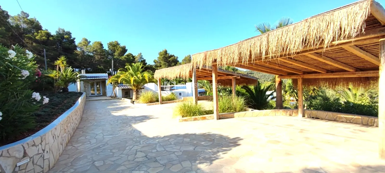 Modernised Finca with Touristic Rental License near Cala Tarida beach for sale