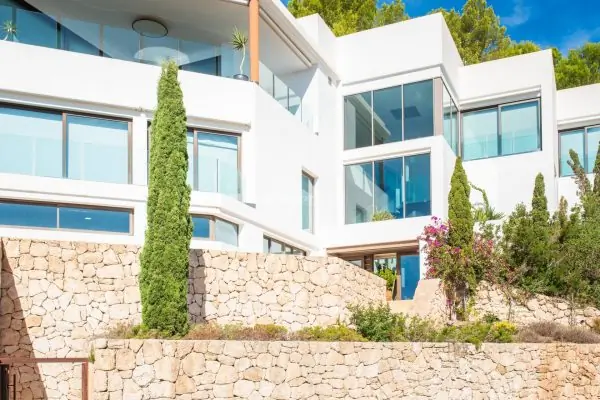 Brilliant villa with breathtaking views in Roca Lisa for sale