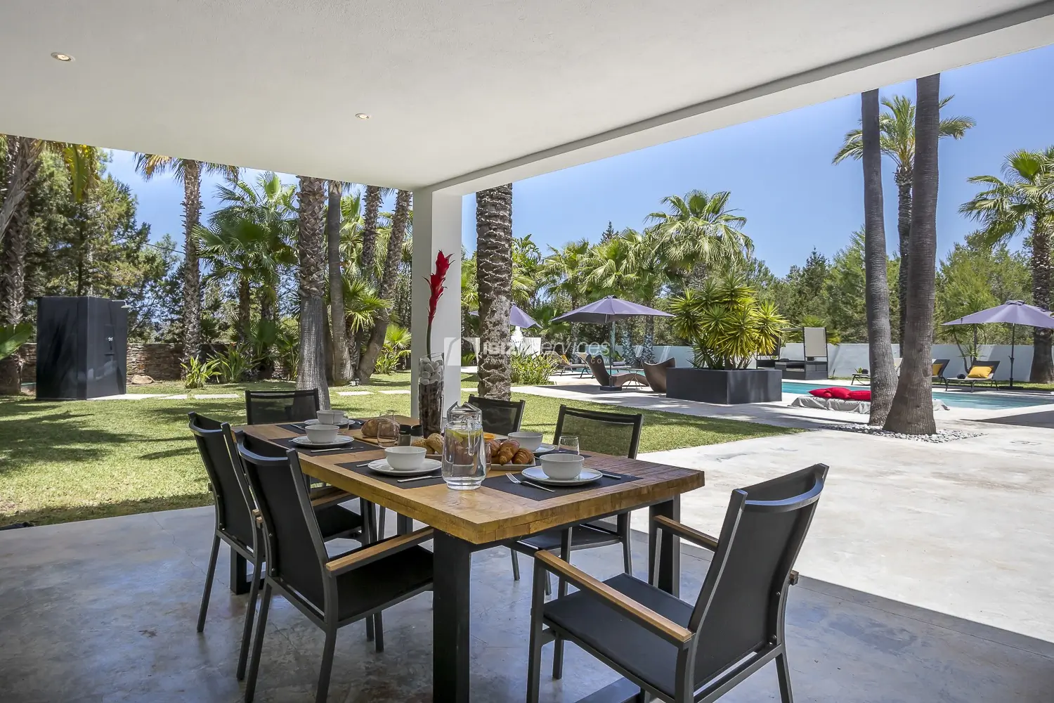 Live the dream in this modern 5 bedrooms villa in Sant Josep de sa Talaia, Ibiza