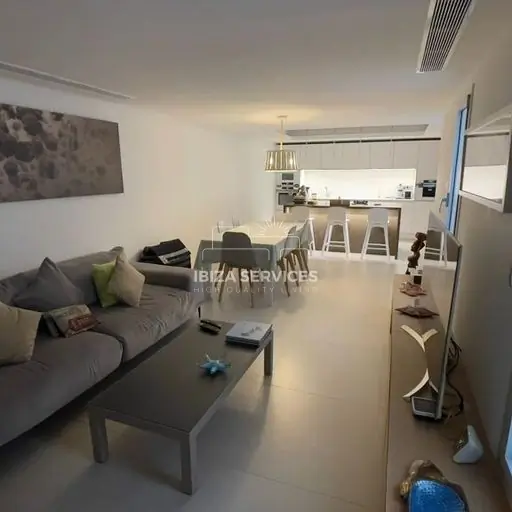 Spacious 4-Bedroom Apartment with Office in Ibiza’s Marina Botafoch for sale