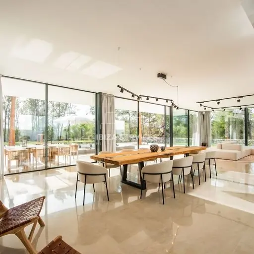Atemberaubendes und modernes 4-Zimmer-Haus zum Verkauf in Santa Gertrudis