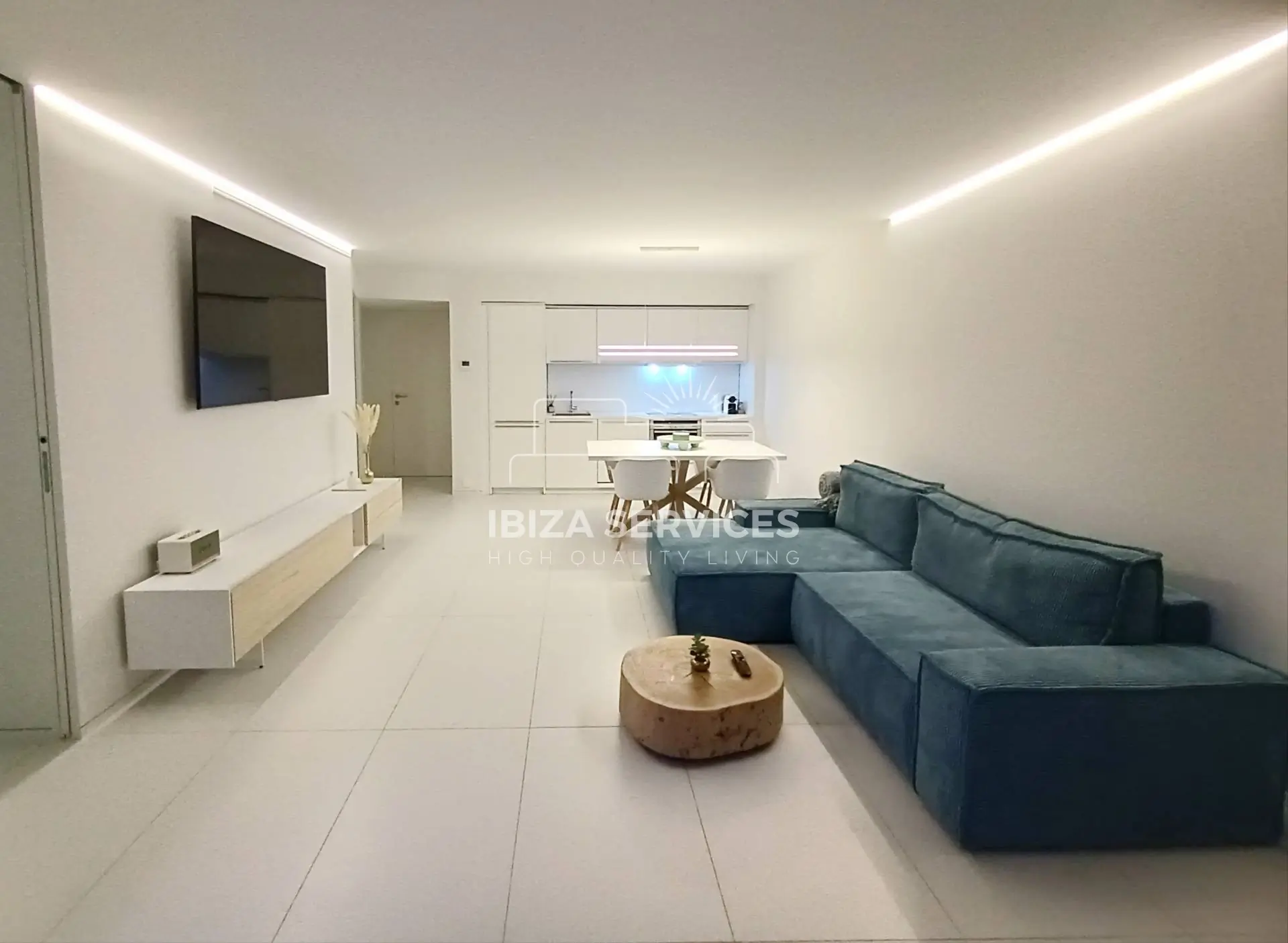 Seizoensverhuur Patio Blanco – Luxe 2 slaapkamers, 2 badkamers
