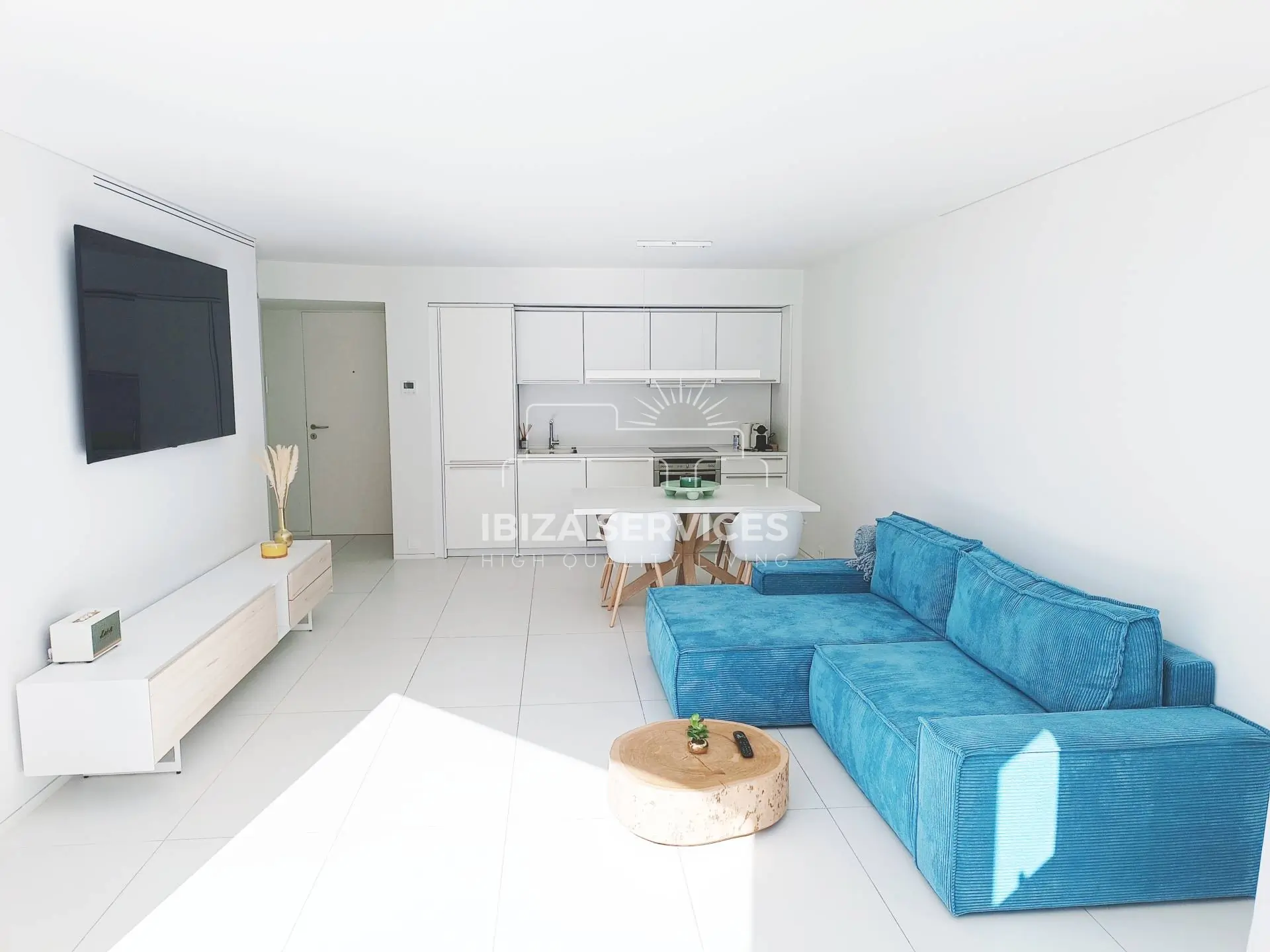 Seizoensverhuur Patio Blanco – Luxe 2 slaapkamers, 2 badkamers