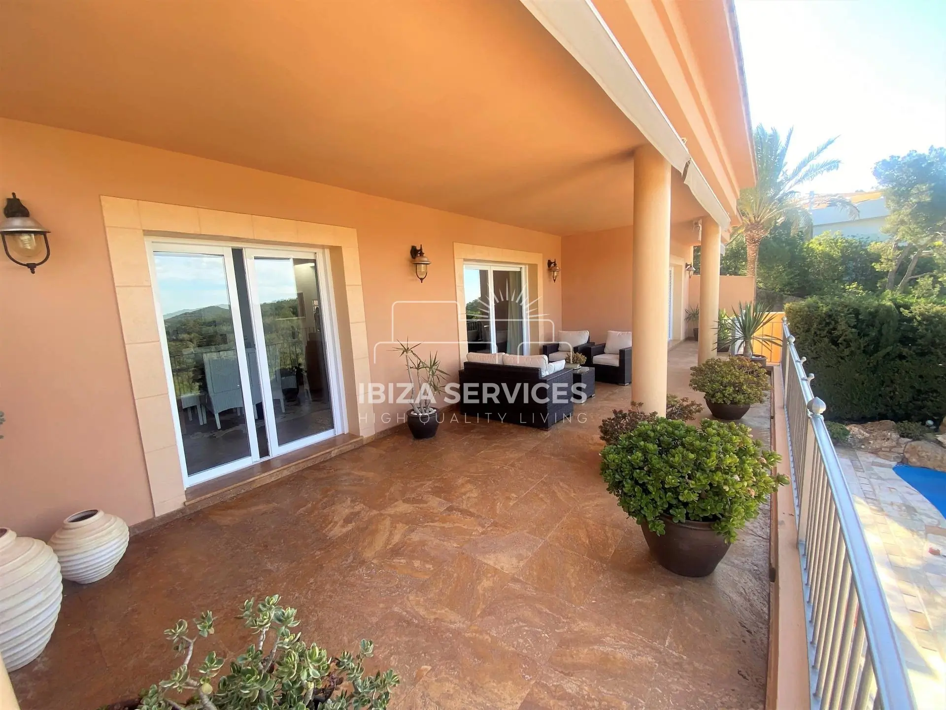 Buy property in Roca llisa as investment
