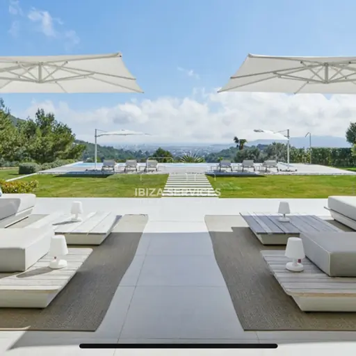 Luxurious Renovated Villa with Breathtaking Views in km4 Ibiza for sale