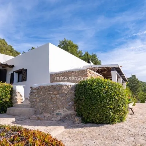 Stunning Authentic Finca with Rental License and Panoramic Views in Sa Carroca for sale