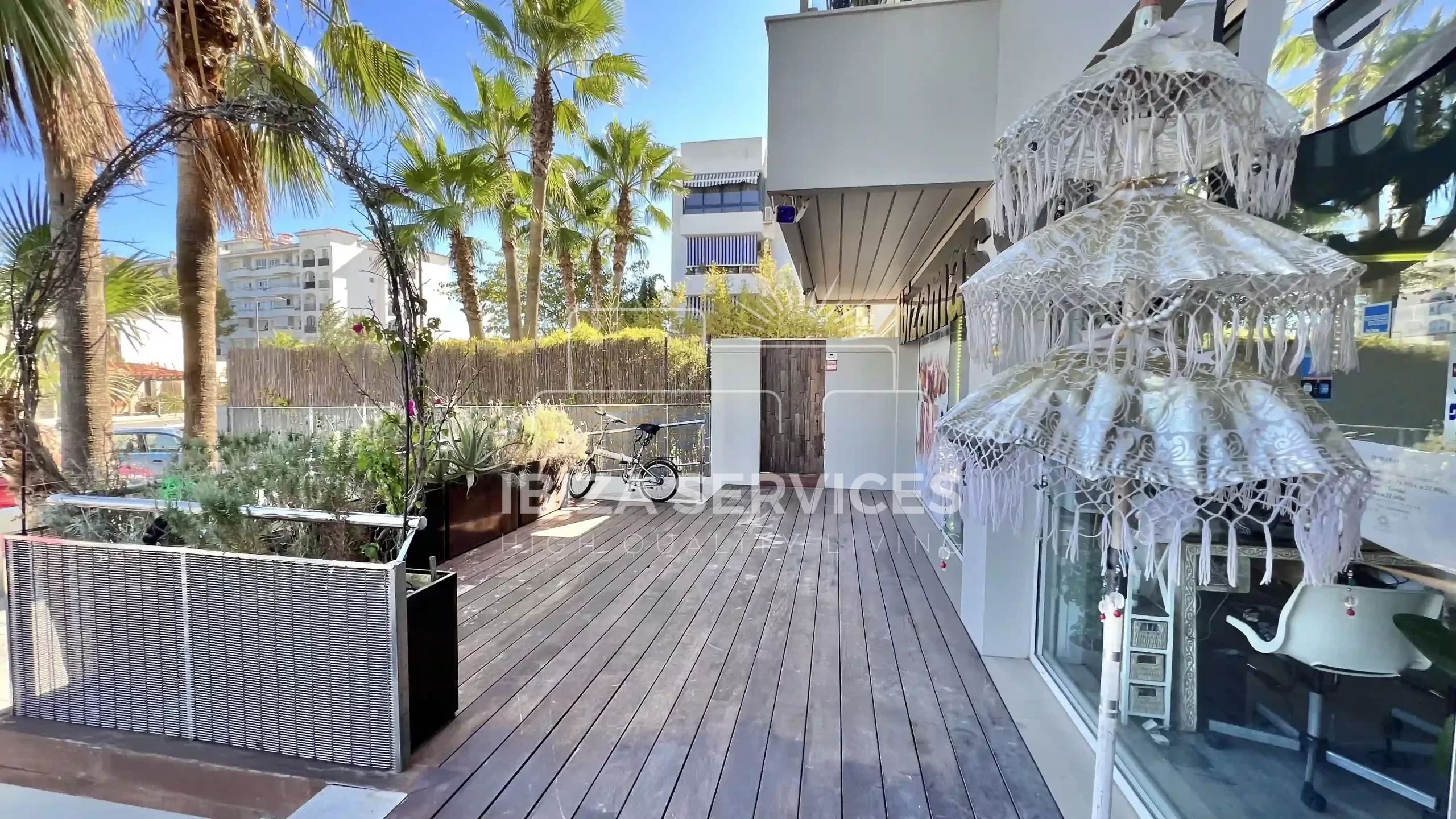 Exceptional Commercial Space in Marina Botafoch, Ibiza: A Unique Investment Opportunity