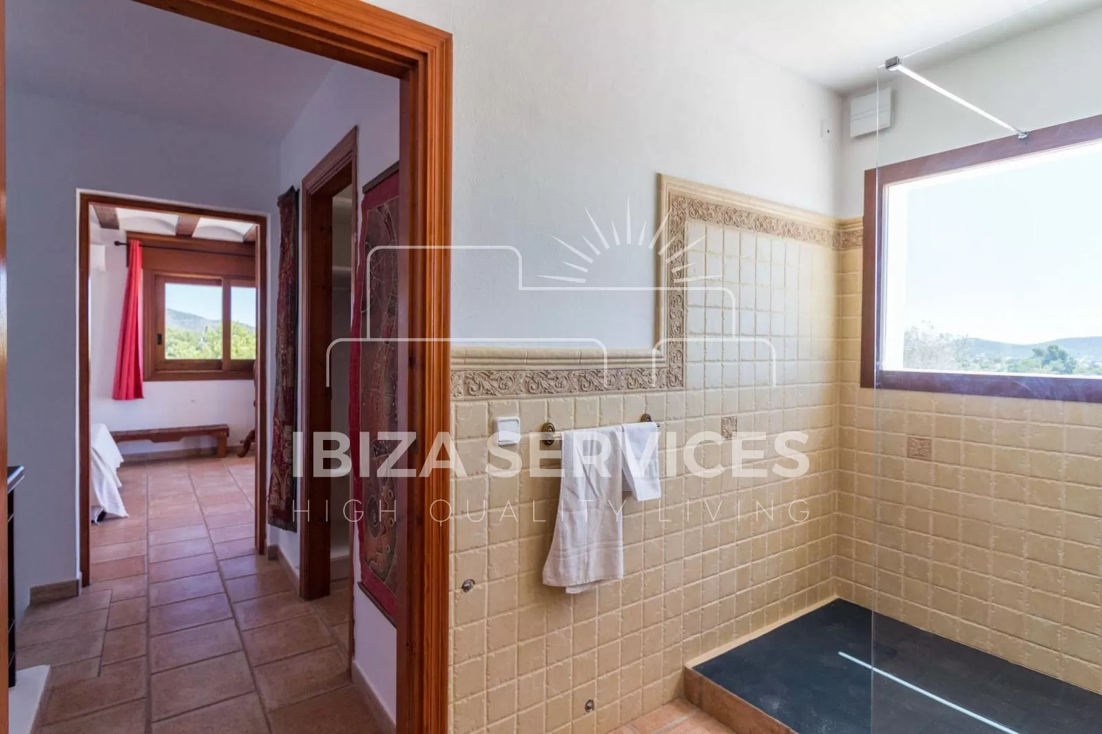 Long term rental villa in Sa Caleta