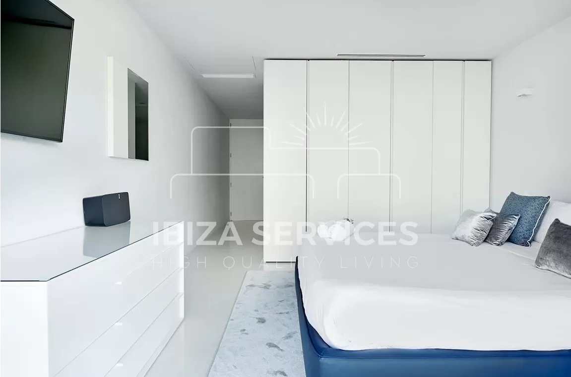 Atemberaubende Villa mit sieben Schlafzimmern in Cap Martinet zum Verkauf verfügbar