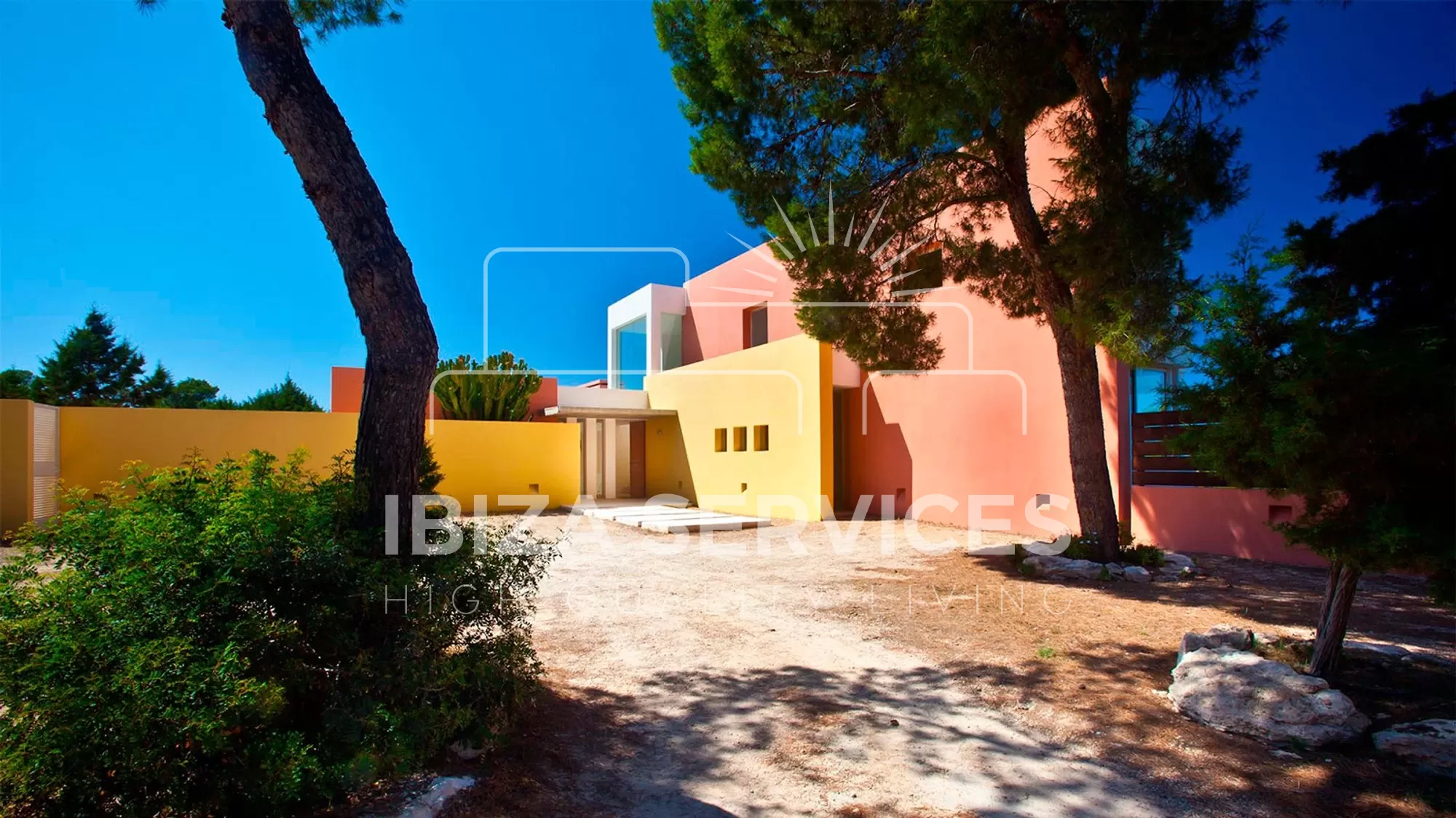 Villa Can Azul 6 habitaciones vista al mar en Cala Bassa