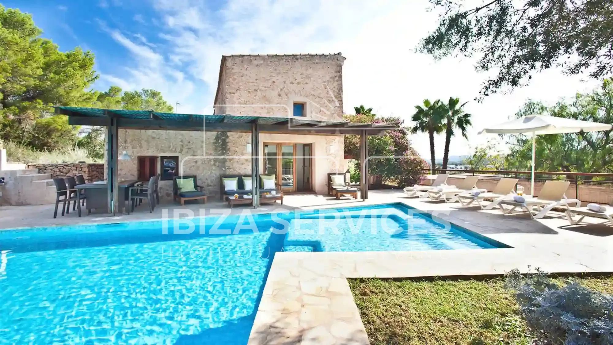 Villa Can Bassa Holiday Rental 5 bedrooms calla bassa