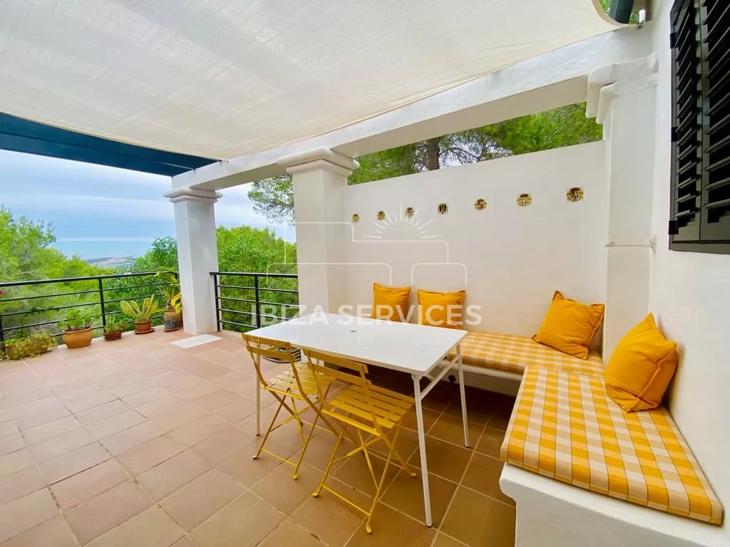 Hermosa Villa en la Costa Oeste de Ibiza en Alquiler de Verano (1 mes mínimo)