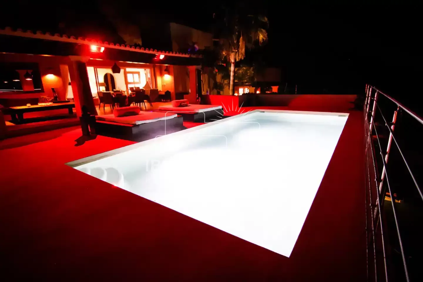 Villa Violeta 4 slaapkamer villa met een prachtig zicht op Ibiza stad