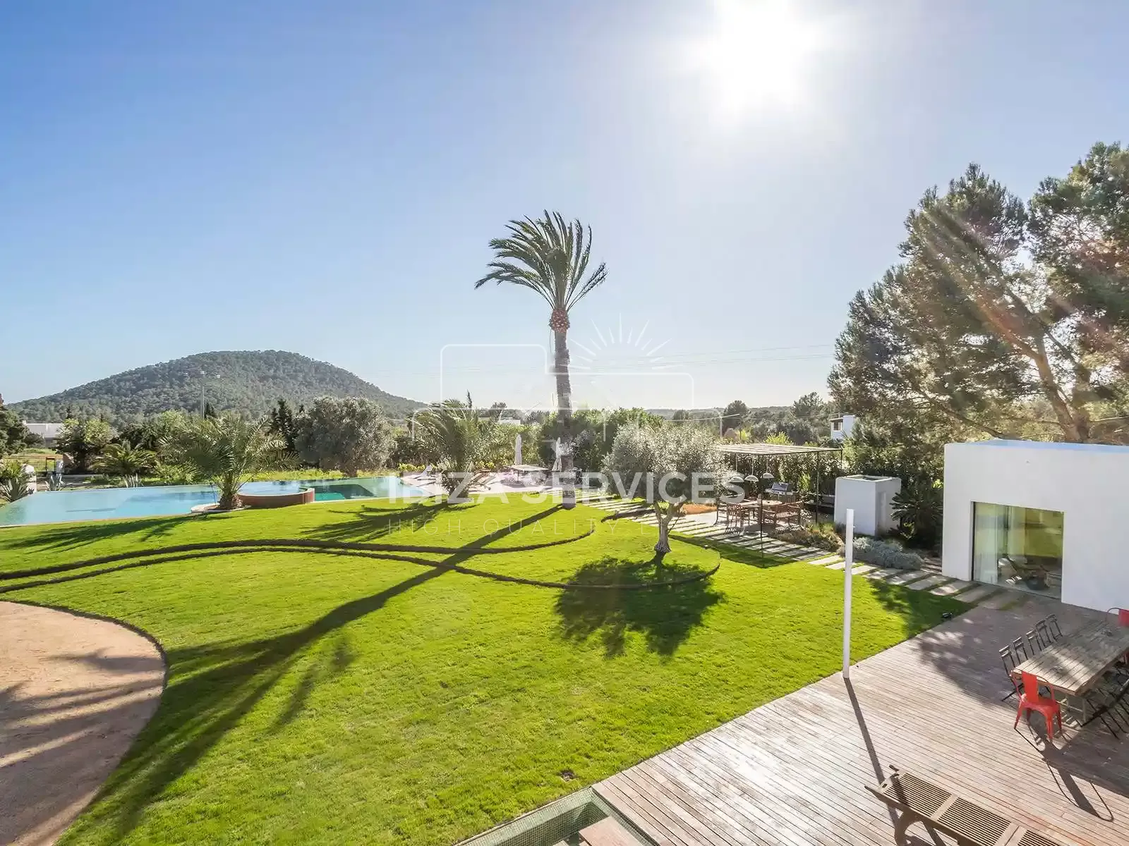 Exceptional Contemporary Villa with 6 bedrooms and sea view in Cala Jondal