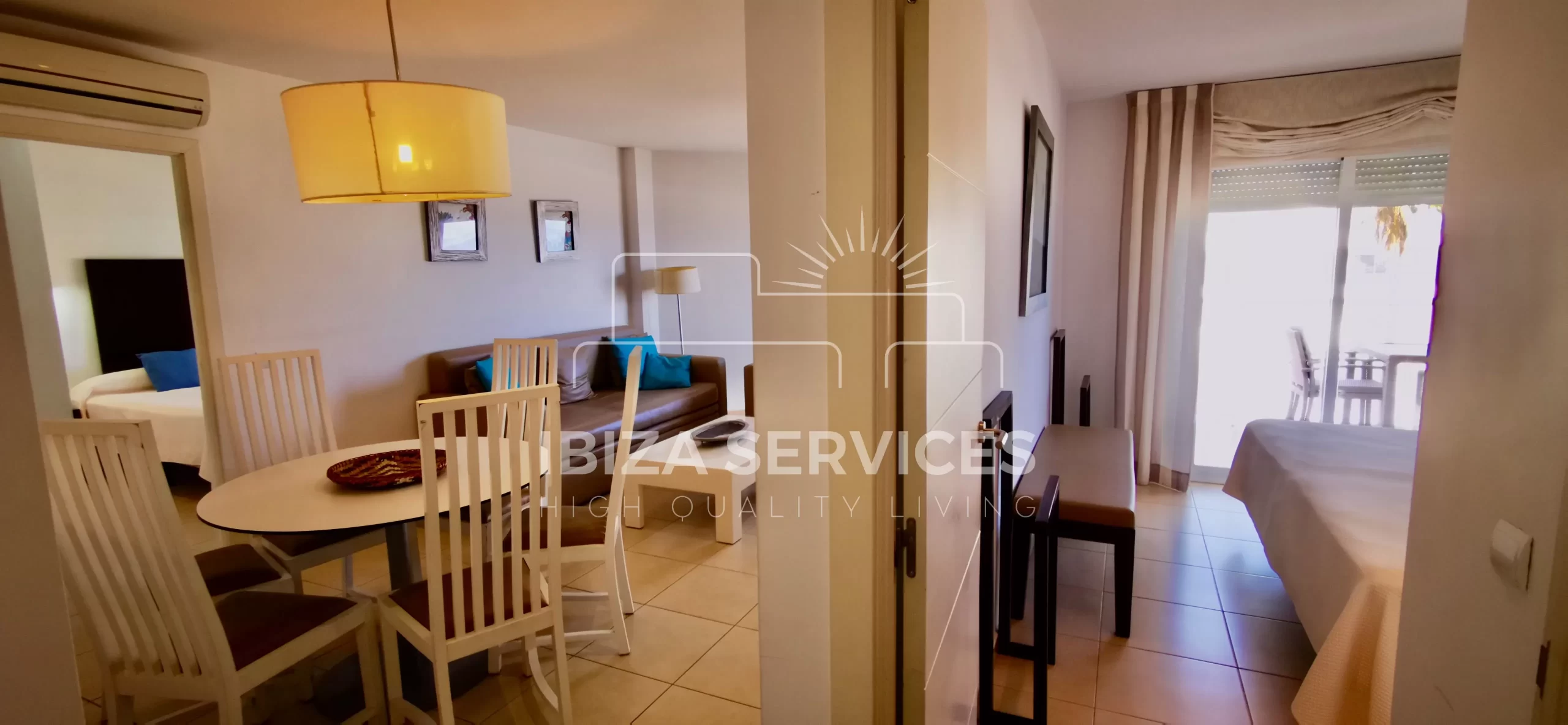 Großzügige Wohnung mit Meerblick zum Verkauf an der Westküste Ibizas