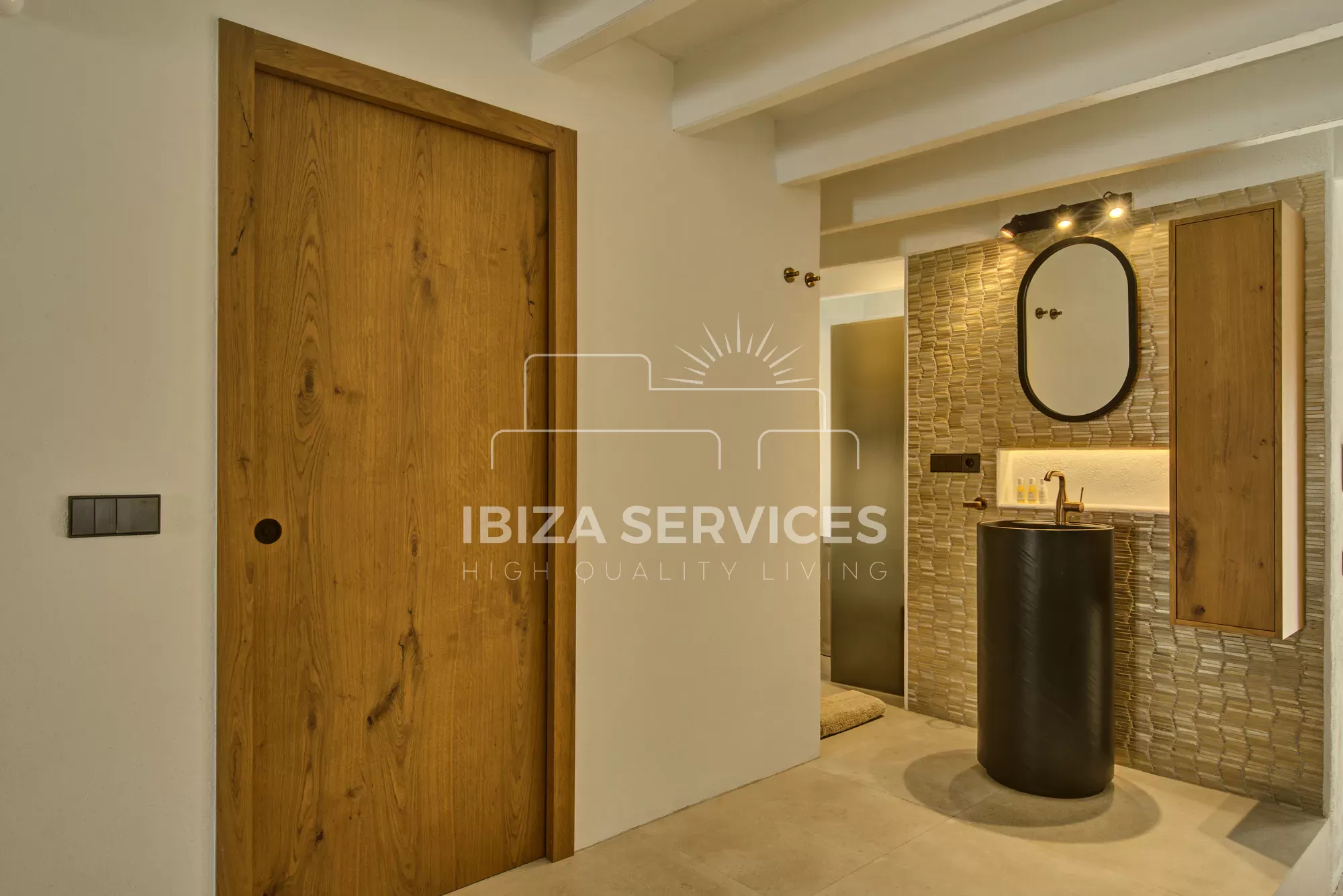 Luxuriöses Penthouse-Loft La Marina Ibiza zur saisonalen Vermietung