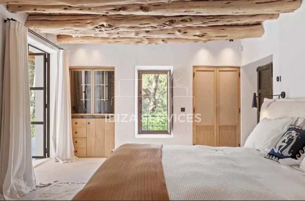 Serenity’s Haven: A Five-Bedroom Villa for sale