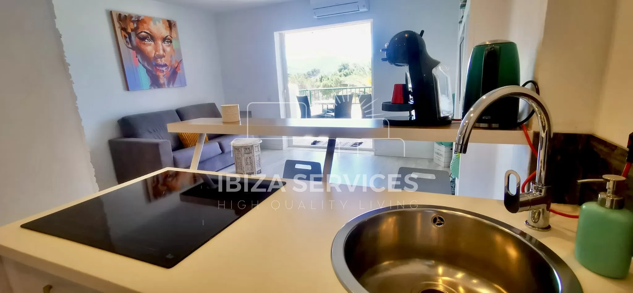For Sale: Seaside holiday apartment in Cala Coral, Ibiza