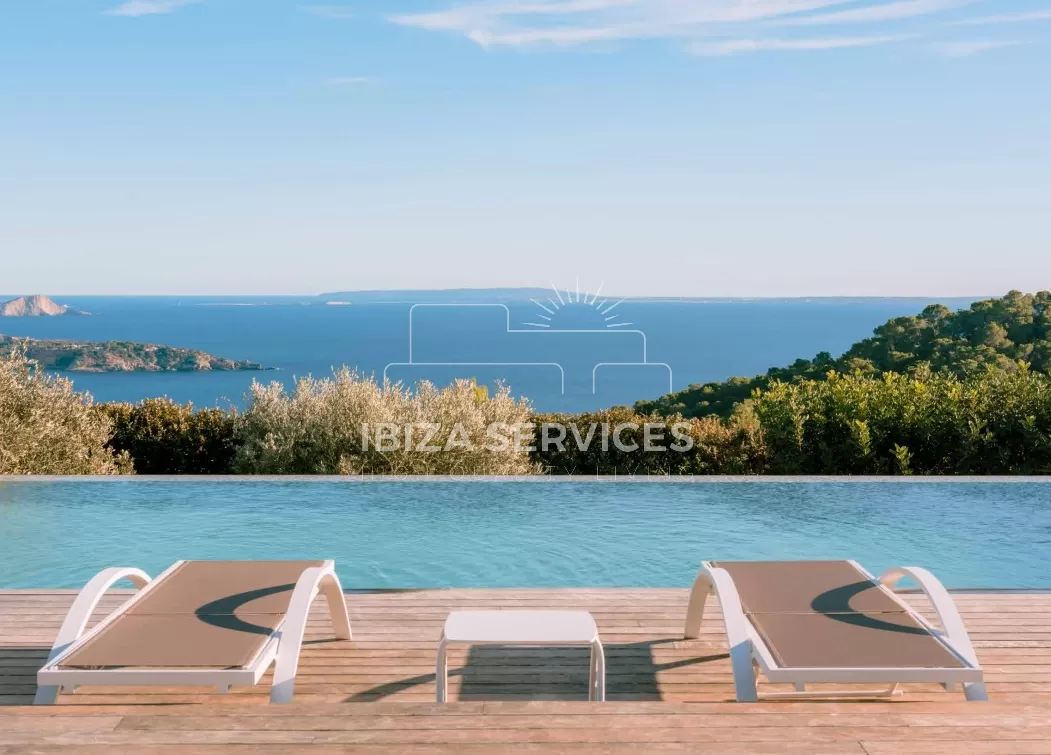 Can Riraku – villa 4 chambres avec vue mer à Es cubells