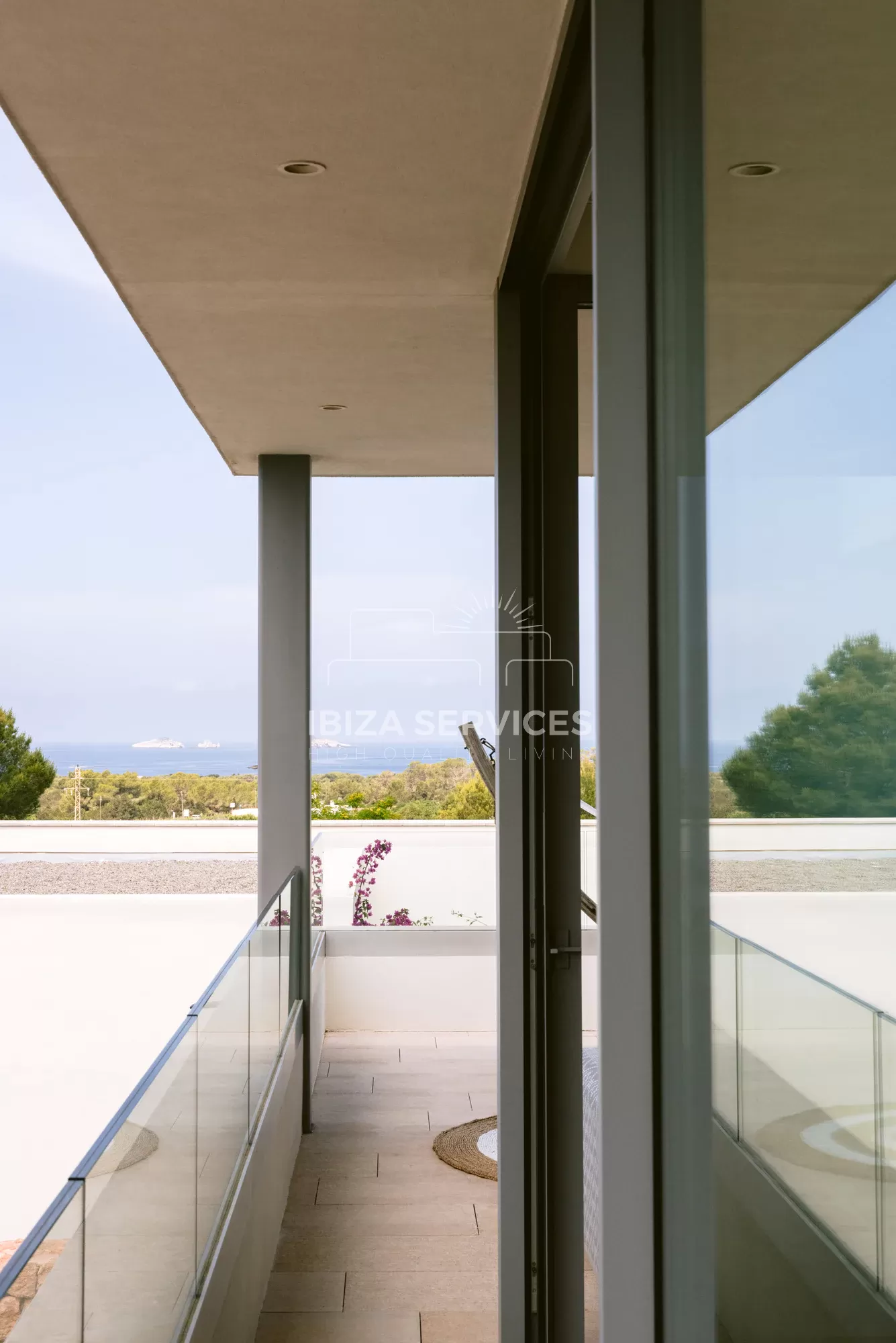 Casa Familiar en Alquiler cerca de Cala Comte con vista al mar 4 habitaciones