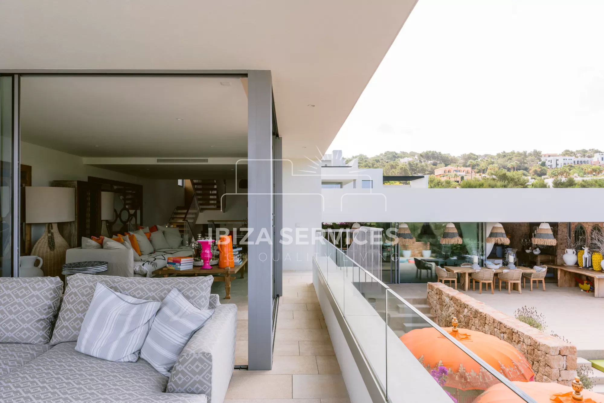 Casa Familiar en Alquiler cerca de Cala Comte con vista al mar 4 habitaciones