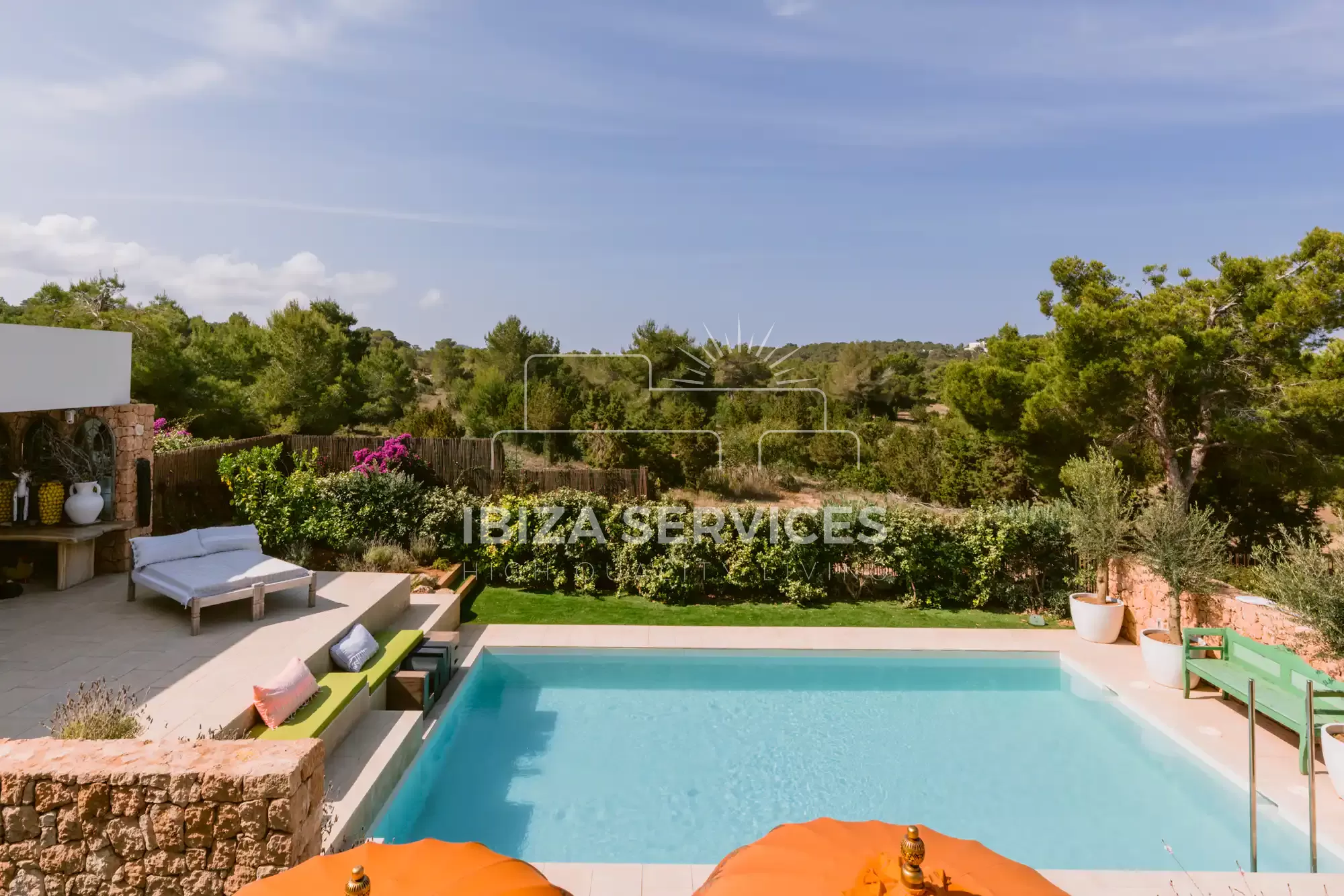 Casa Familiar en Alquiler cerca de Cala Comte con vista al mar 4 habitaciones