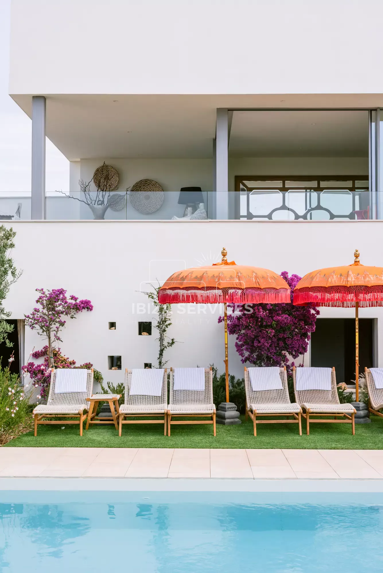 Casa Familiar en Alquiler cerca de Cala Comte con vista al mar 4 habitaciones