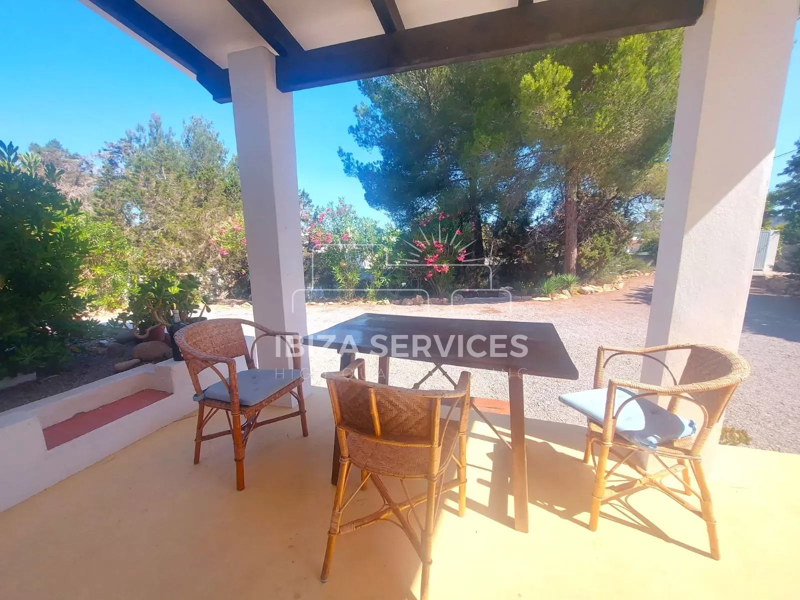 Detached 3 bedroom house in Cala de Bou