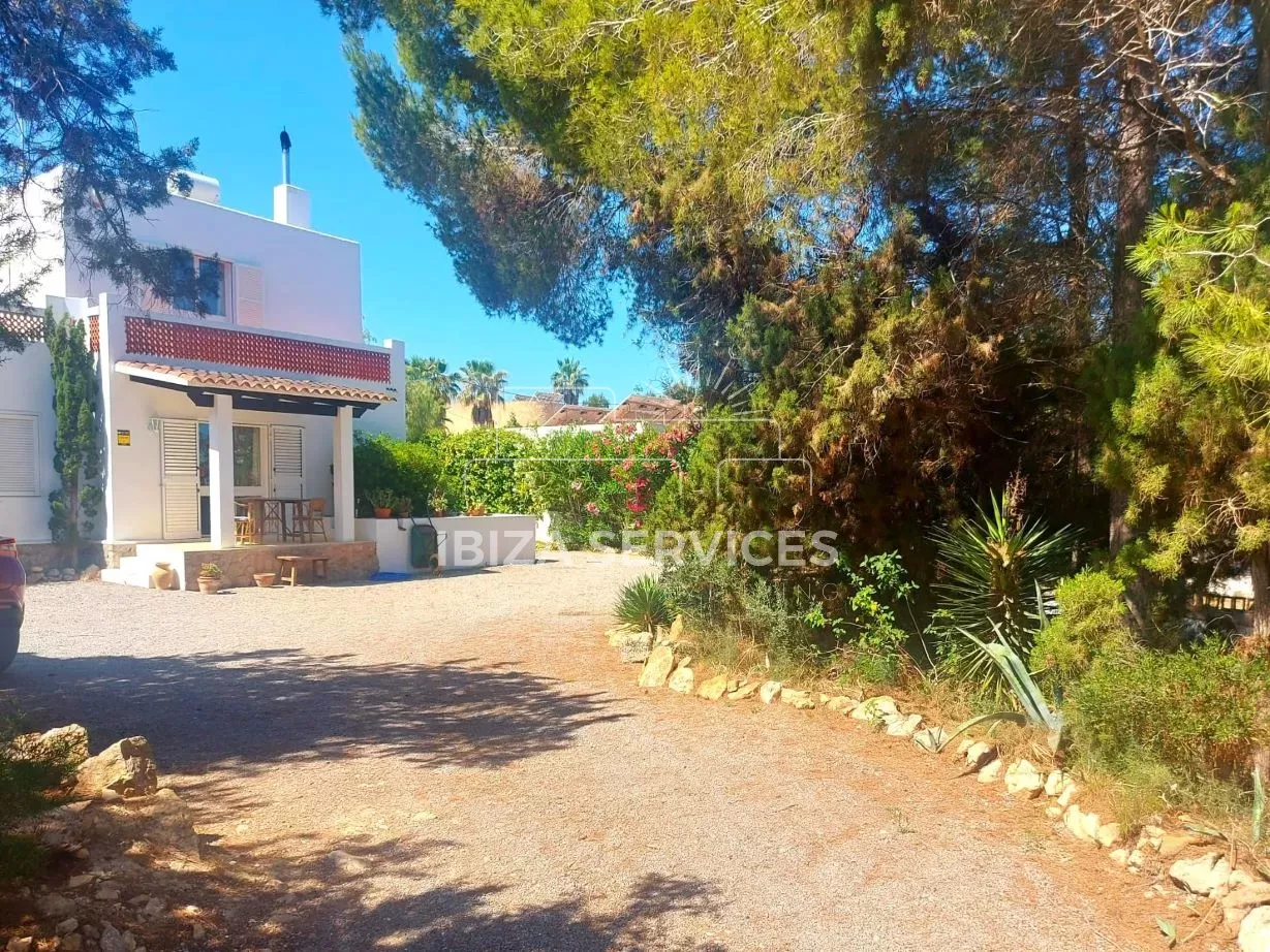 Detached 3 bedroom house in Cala de Bou