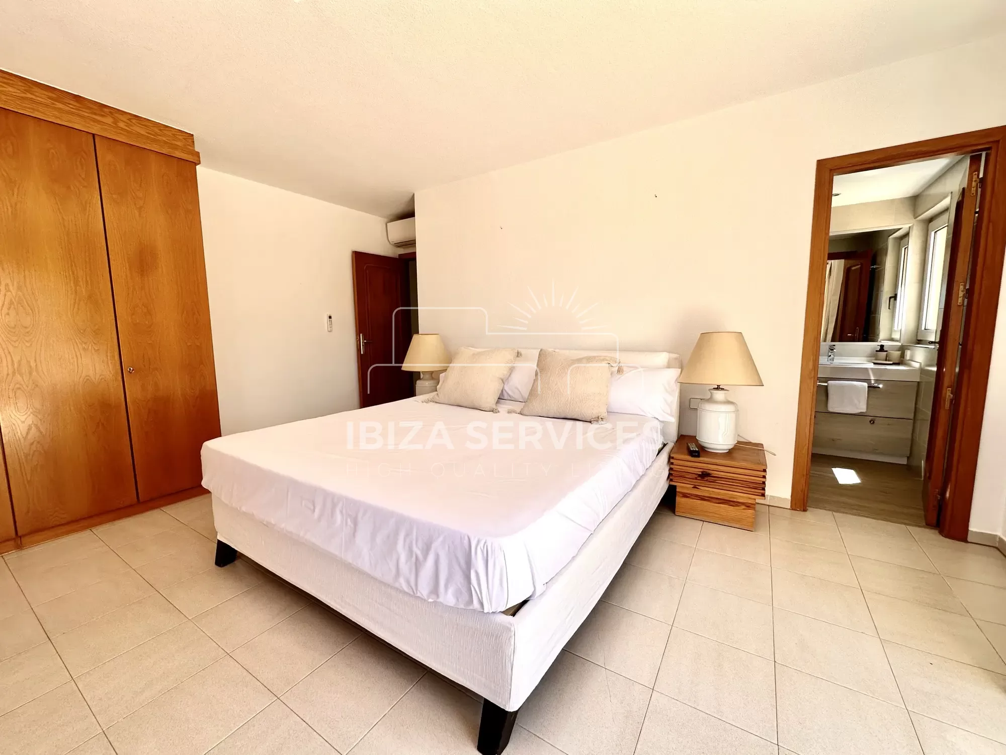 Villa for Summer Rent in Jesús 4 Bedrooms