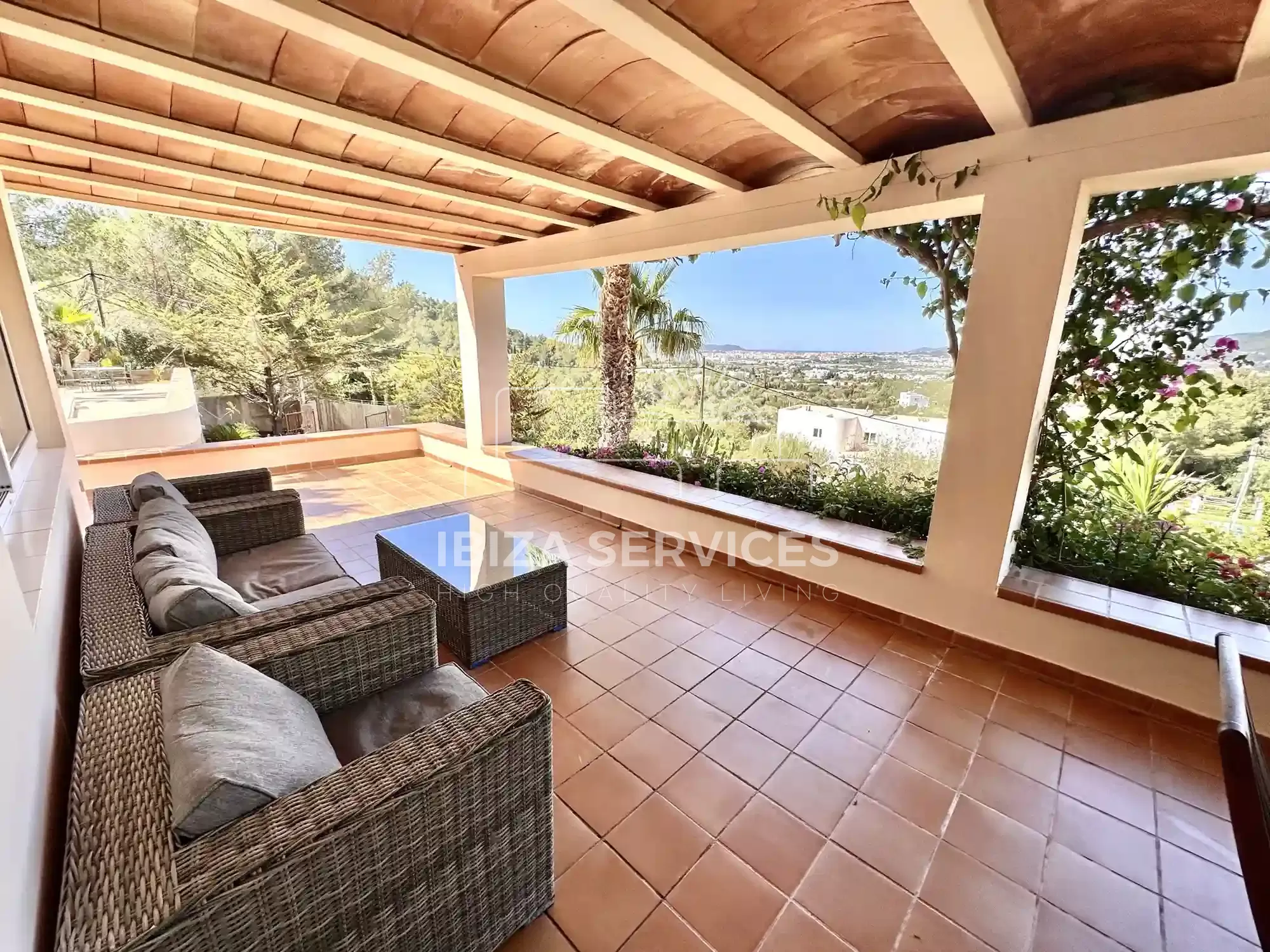 Villa en Alquiler en Jesús, Ibiza: 5 habitaciones