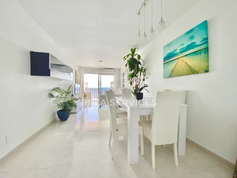 Sea front apartment of 2 bedrooms to rent in Es Vive, Ibiza