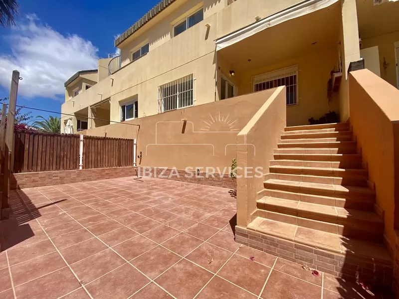 En venta apartamento de 2 dormitorios, 2 terrazas en Playa d’en Bossa