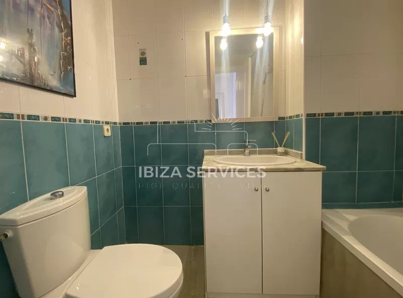 En venta apartamento de 2 dormitorios, 2 terrazas en Playa d’en Bossa