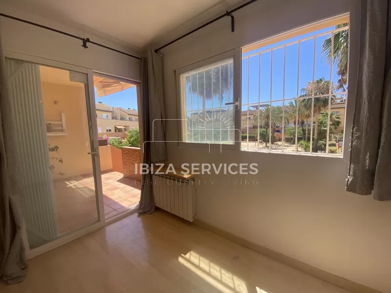 En venta apartamento de 2 dormitorios, 2 terrazas en Playa d’en Bossa