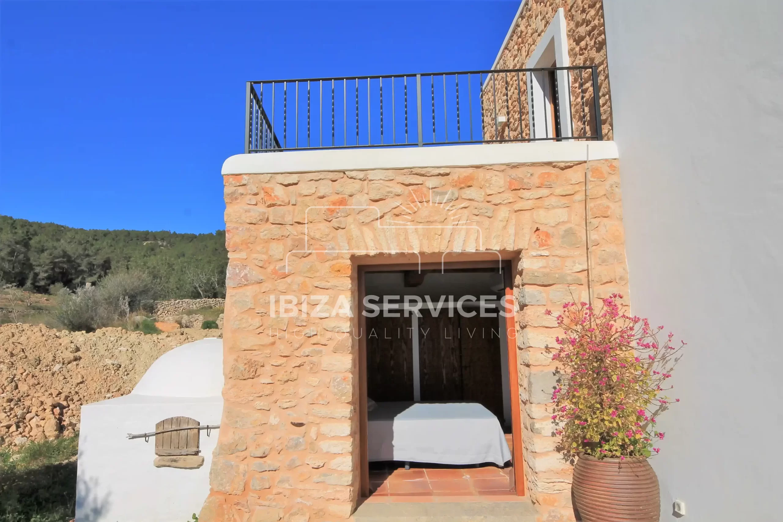 Auténtica Finca con Piscina en San Mateo, Ibiza para alquilar