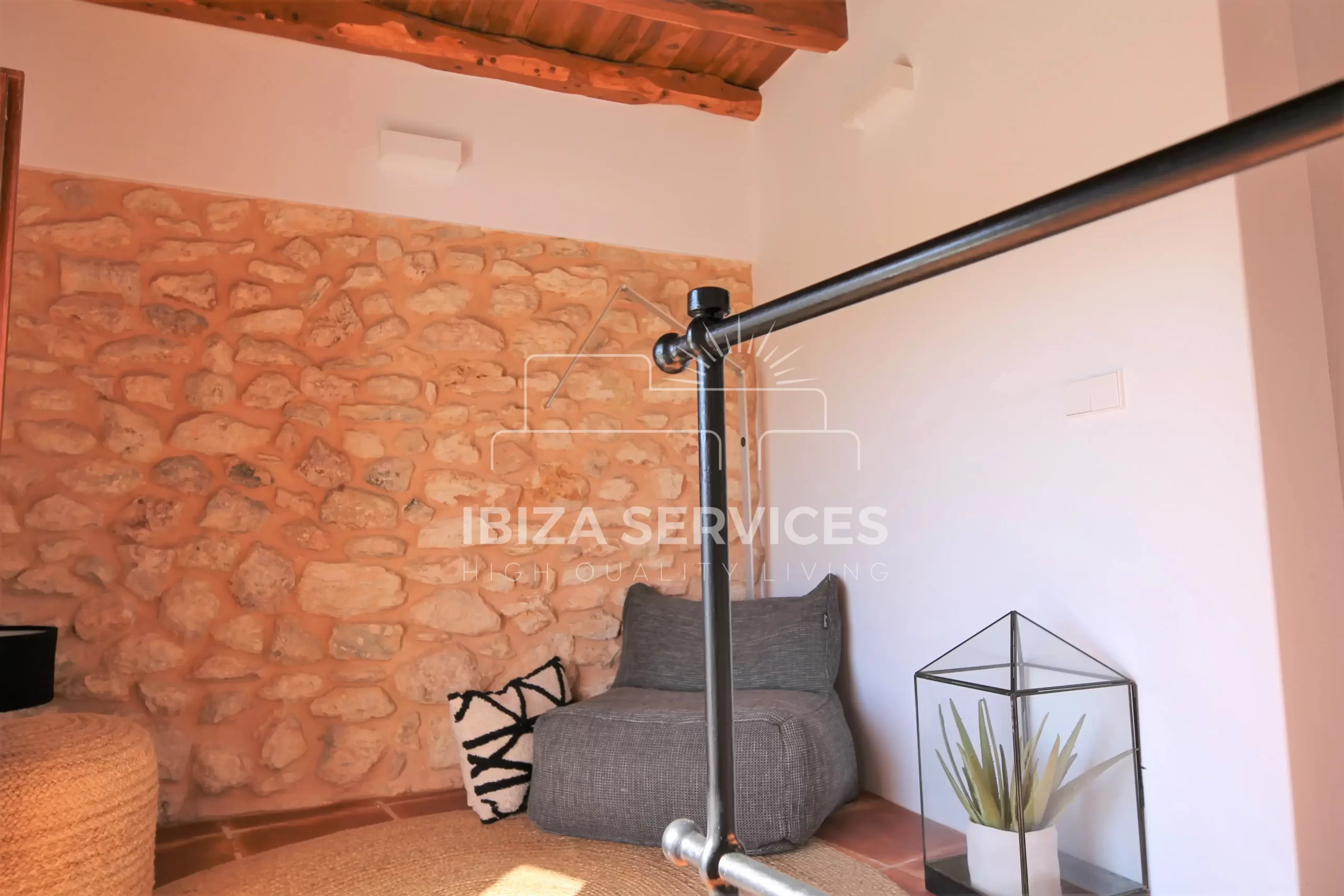 Authentic Finca with Pool in San Mateo, Ibiza for Rent